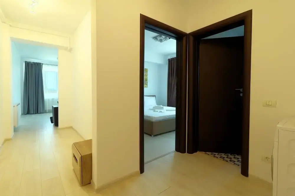 Etalon Apartments