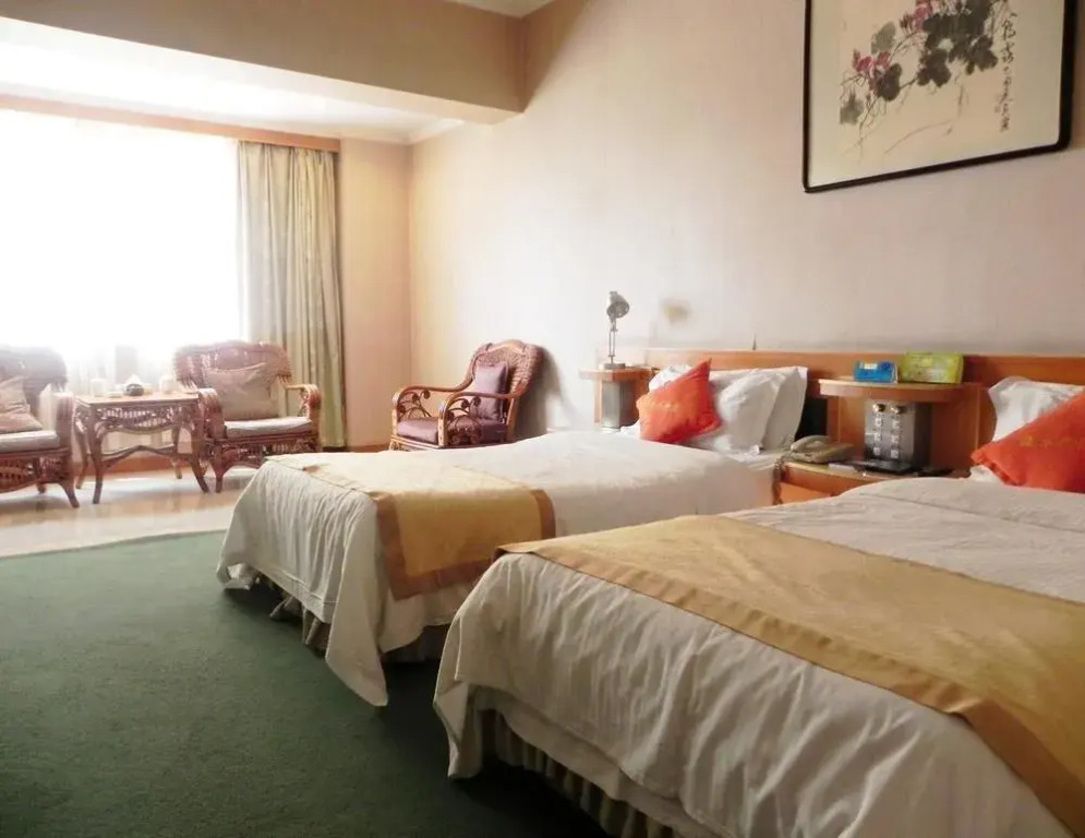Zhangqiu Haitai Hotel