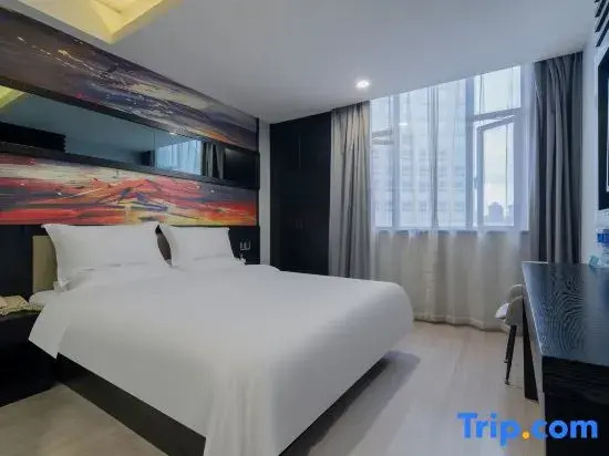 Huajing Boutique Chain Hotel (Longgang Pudong)