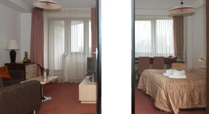 Hotel Expo