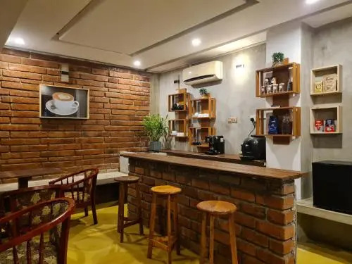 Cafe and pub by yasri