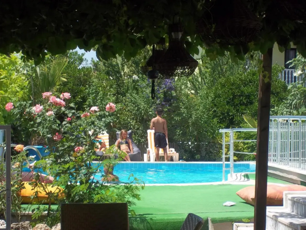 Nilay Apart Hotel