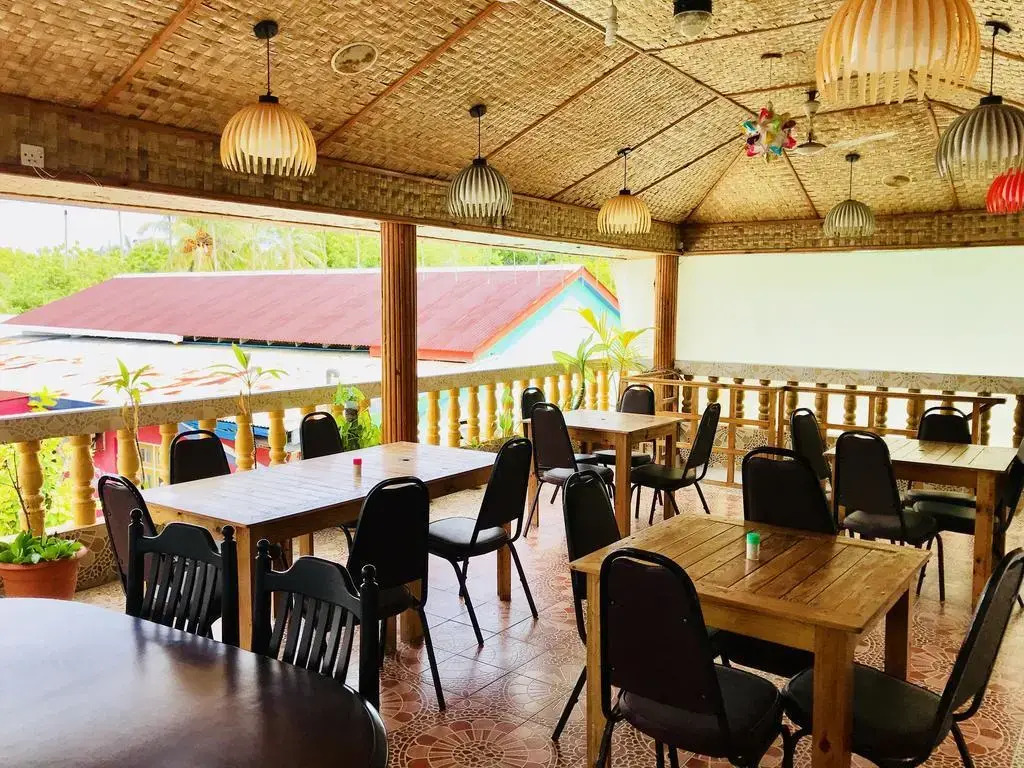 Arora Inn