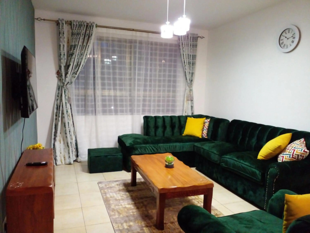 Cozy 2 bedroom Emerald Green at Greatwall Gardens