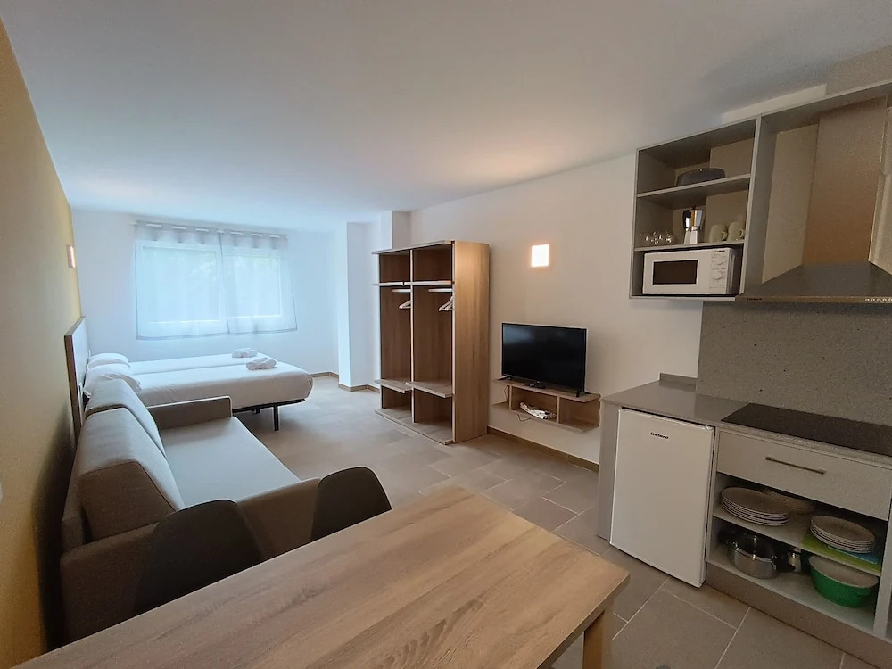 Apartamentos Turísticos Pontepedriña by Bossh! Hotels