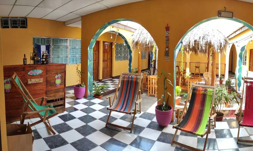 Hostal El Almendro