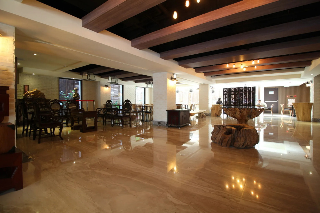Lan Kwai Fong Garden Hotel