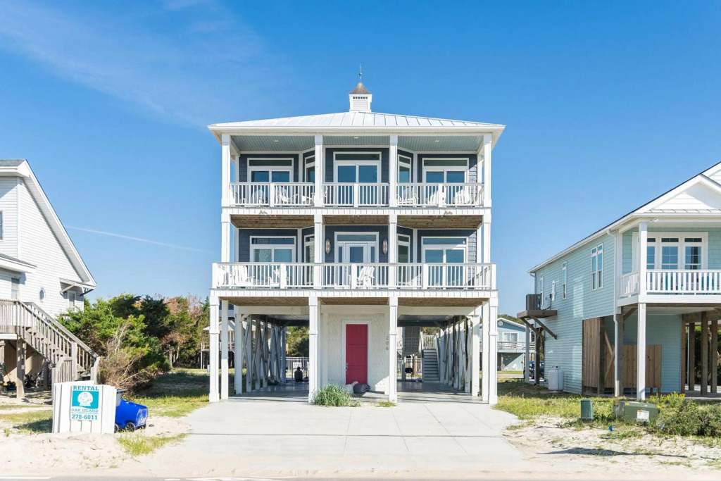 Conch Out by Oak Island Accommodations