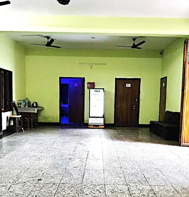Hotel Radhey inn