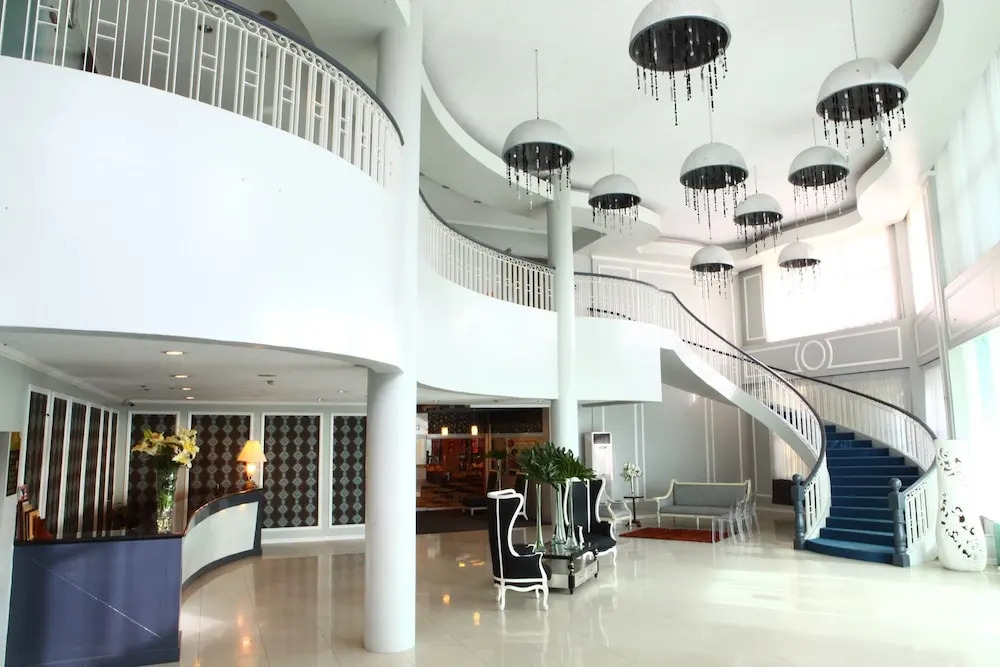 King's Royale Hotel and Resort