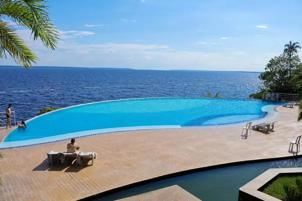 Tropical Executive Hotel