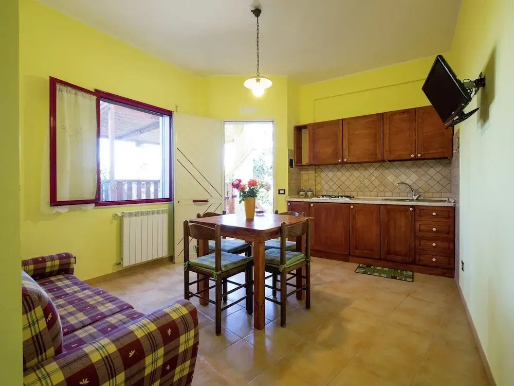 Sun-drenched Estate Close to Sciacca Near the Beach
