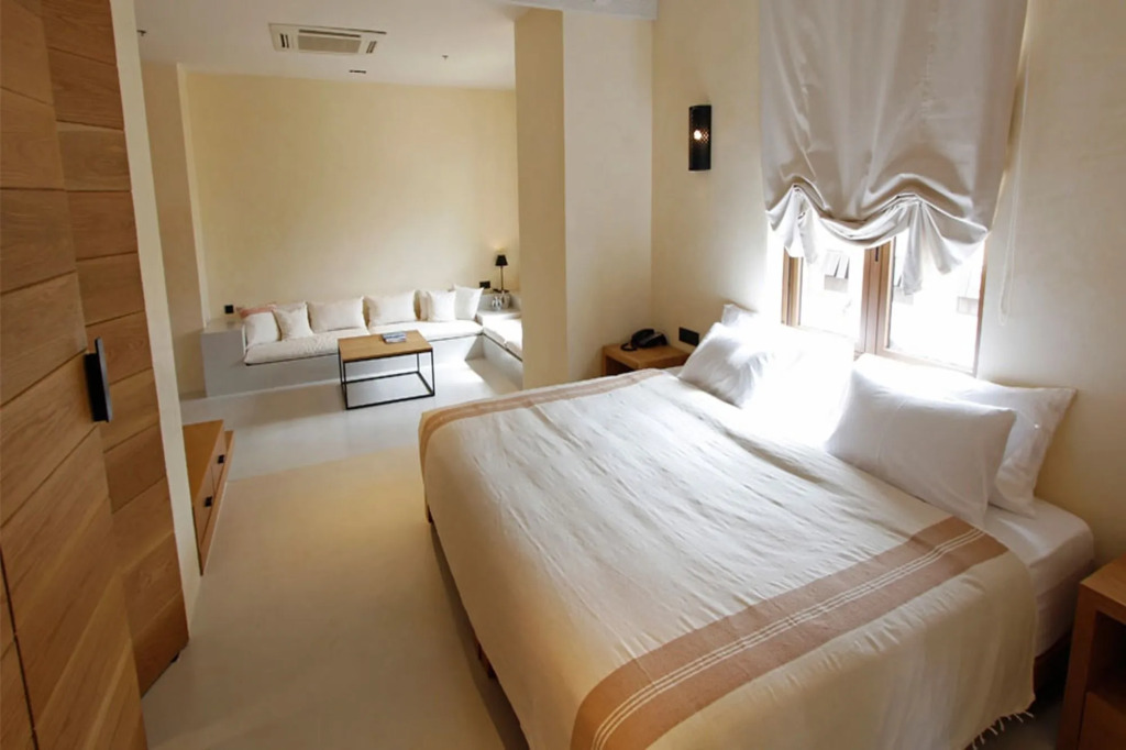 Toscana Valley Town Square Suites