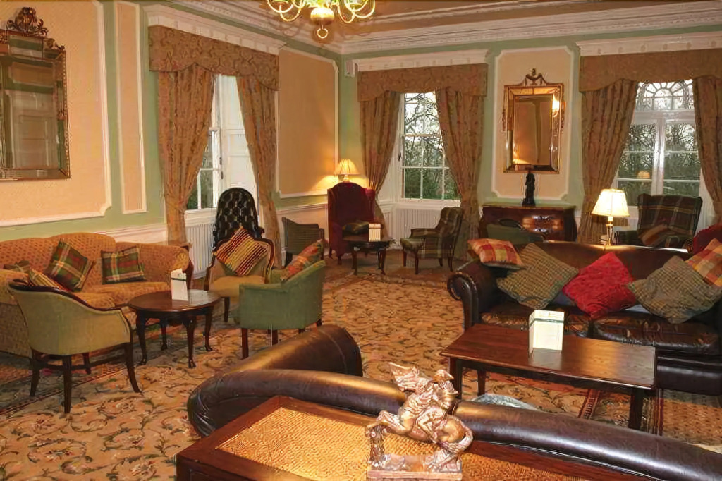 Lockerbie Manor