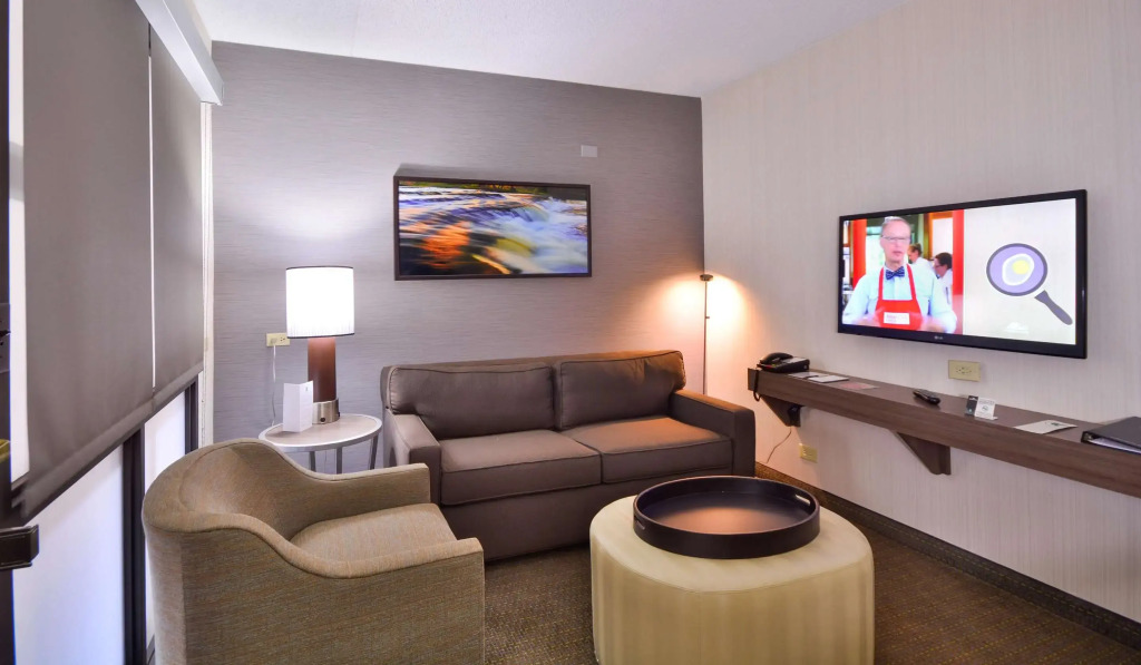 Embassy Suites by Hilton Denver Central Park