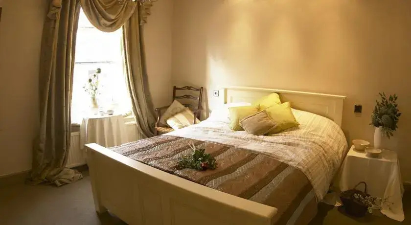 Halcyon Apartment