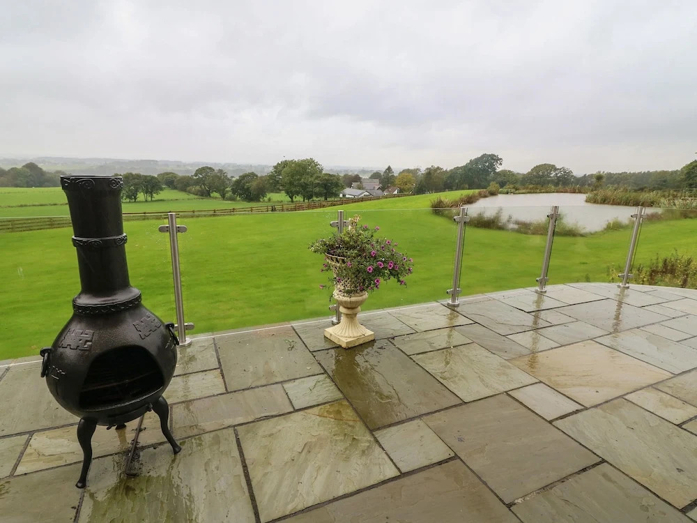 Nicky Nook Lodge
