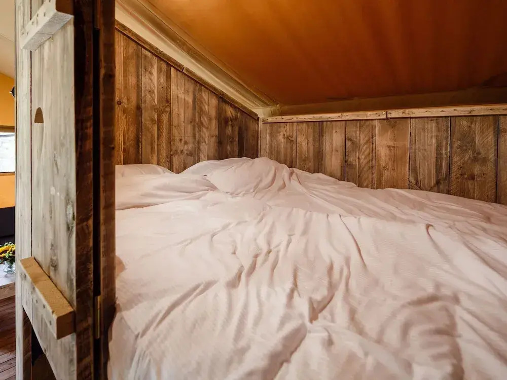 Atmospheric Glamping Tent With Bathroom in Nature