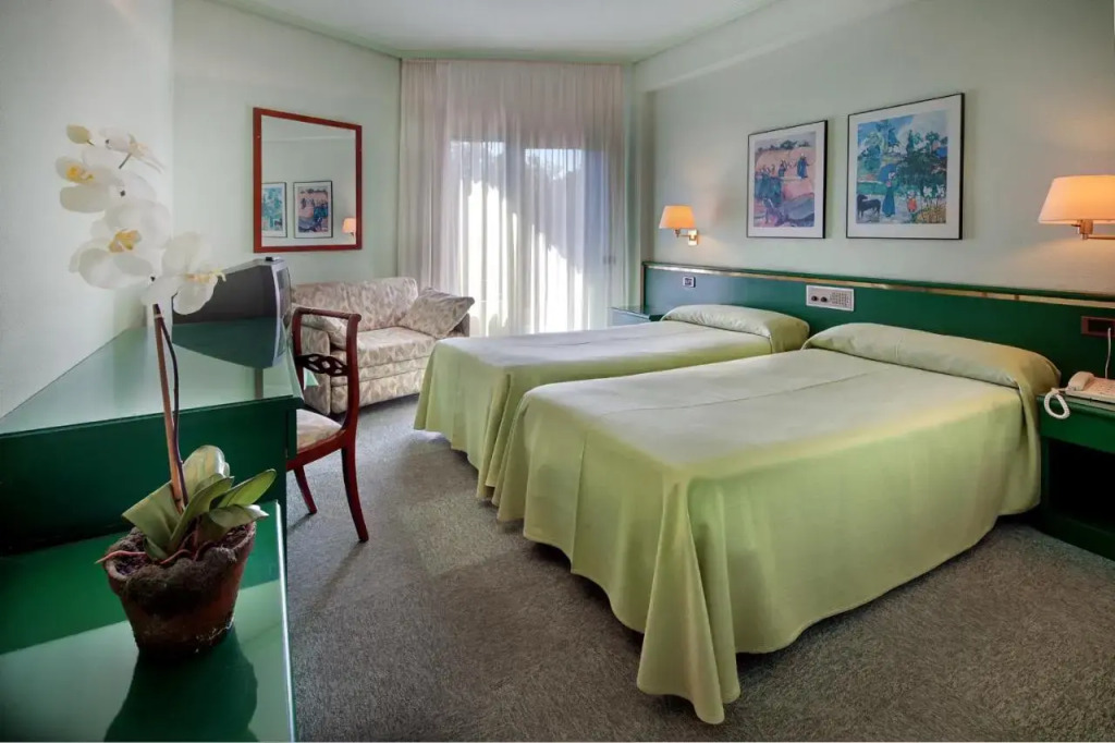 Hotel Rey Sancho Ramírez
