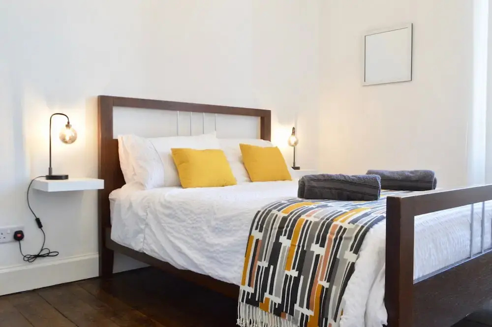 Bright Flat Near City Centre