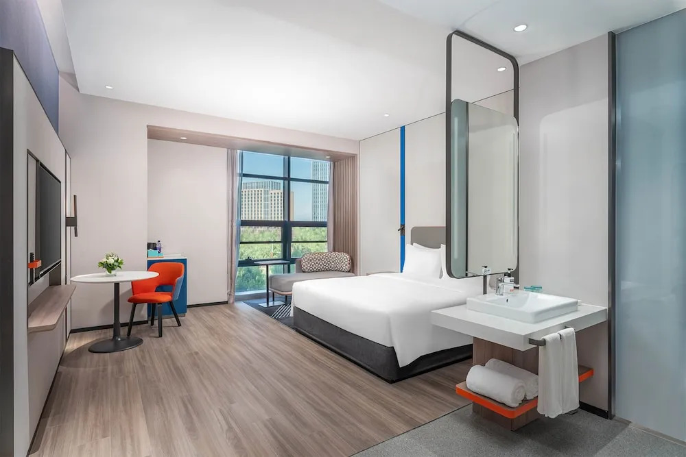 Holiday Inn Express Yinchuan Yuehai