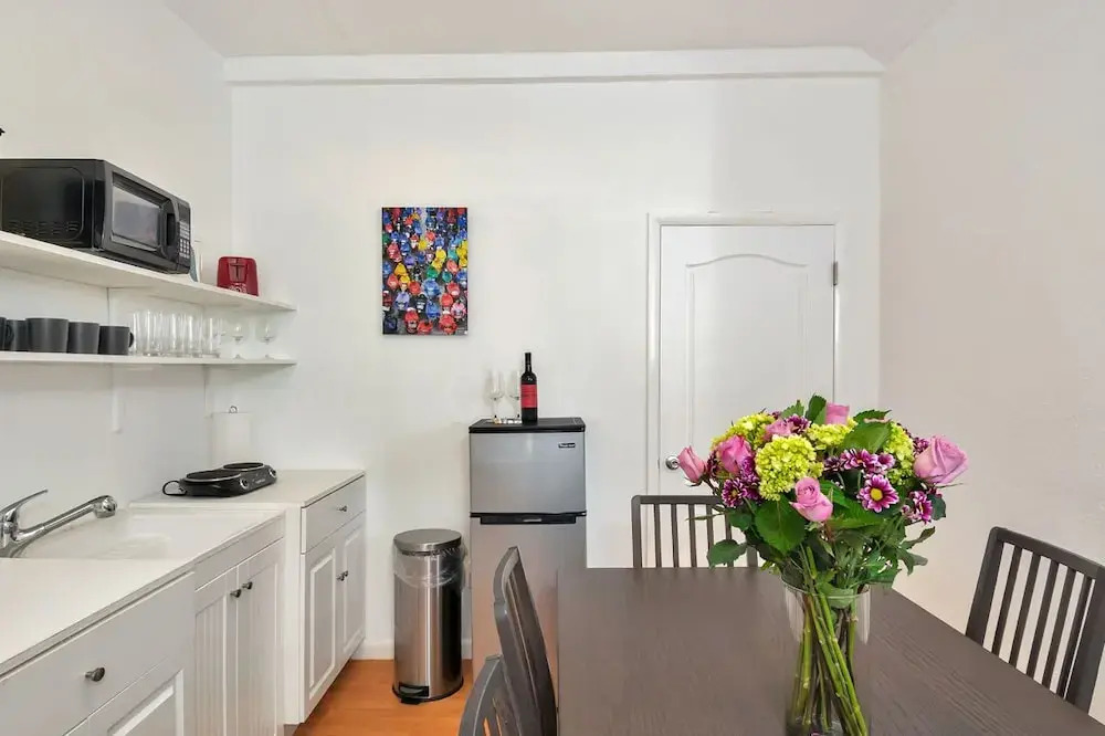Gorgeous 2br with Garden and BBQ :)