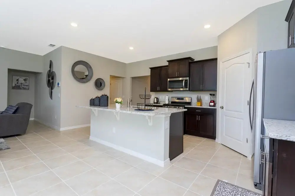 7877 Solterra Resort 6Bd 12G 130610