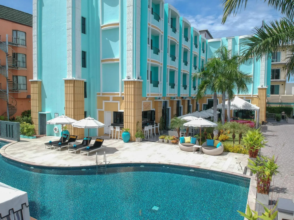 Wave Hotel Pattaya