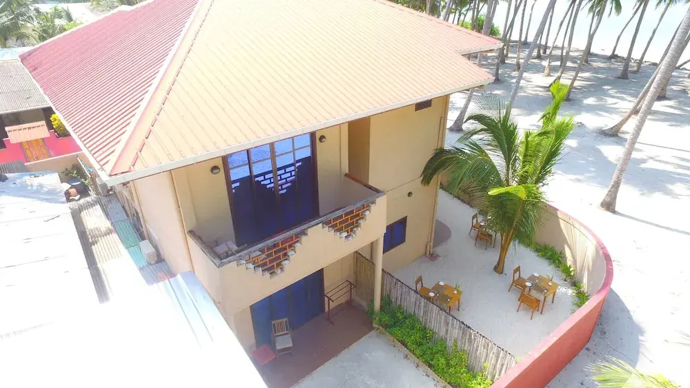 Riveli Retreat Mathiveri