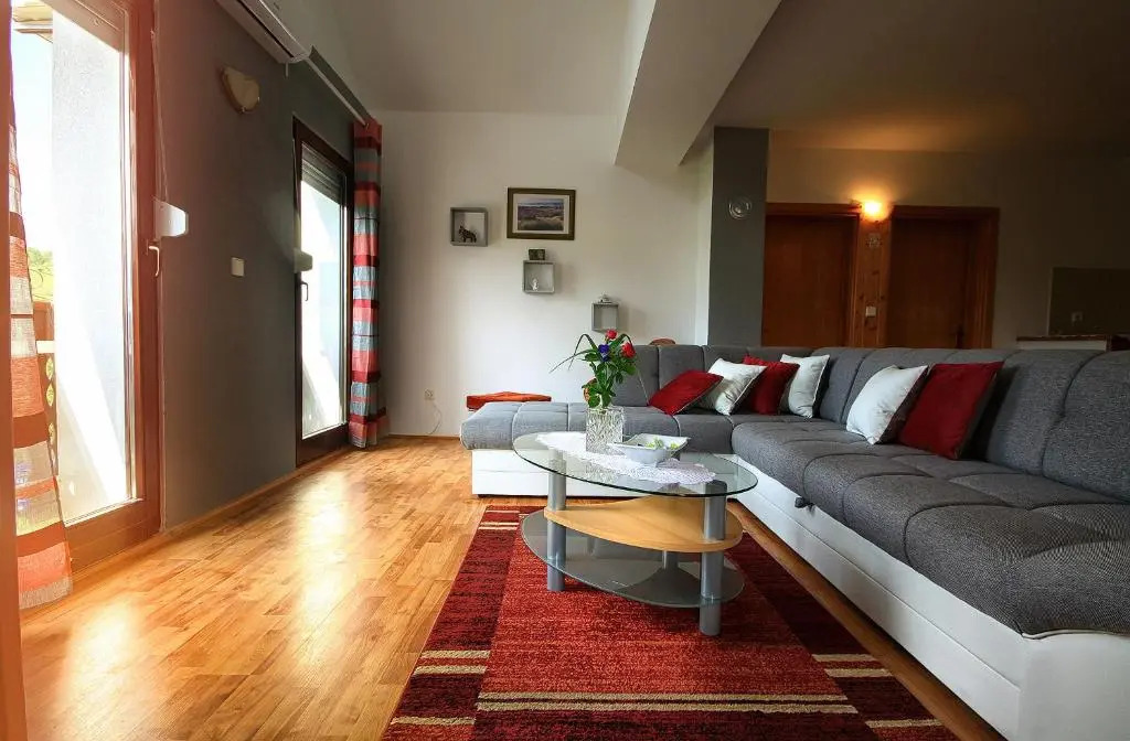 Apartment Medeni