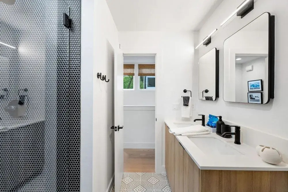 Stylish 2 Bedroom Retreat in South Austin