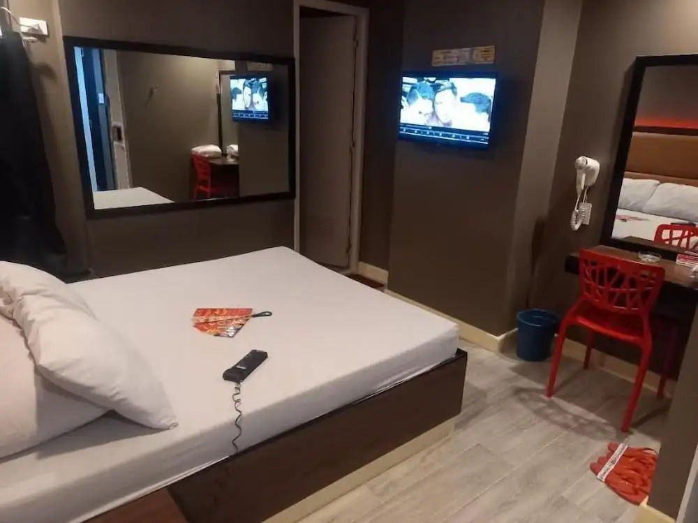 Hotel Sogo Fairview