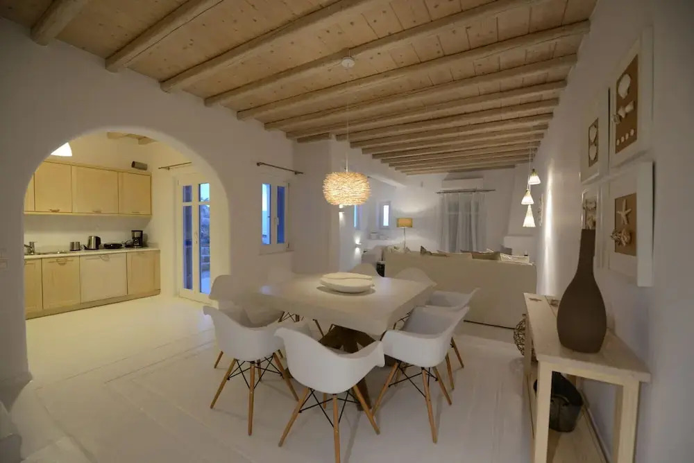 Villa Topaz 3 Bedroom Villa With Shared Pool in Choulakia