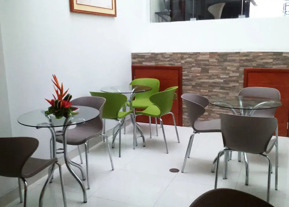 Bora Hotel
