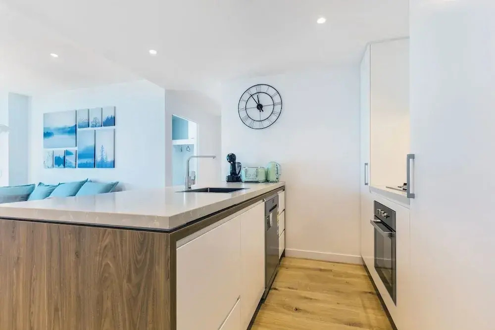 FV Dream 2 BED Apt+ Pool+ Free Parking Qfv211-16