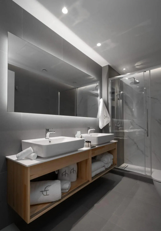 One Bedroom Apartment with Spacious Living Area