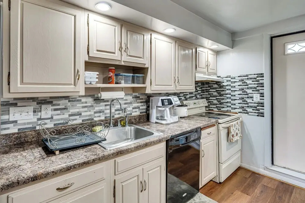 Pet-friendly Rockford Home Near Skiing & Hiking!