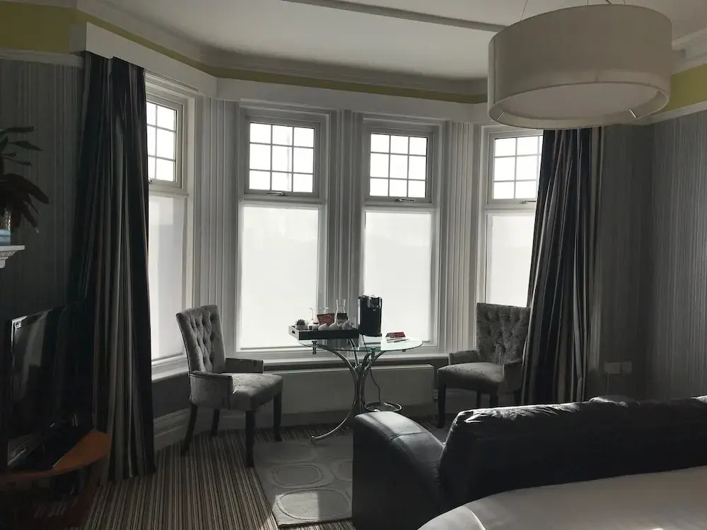 Regency Rooms