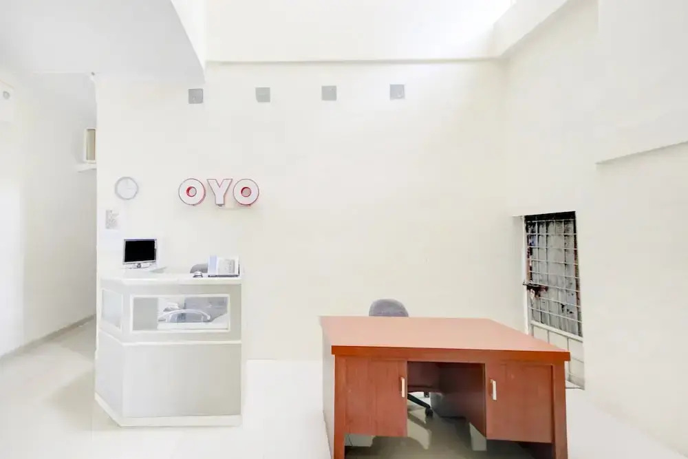 252 Royal Homestay By OYO