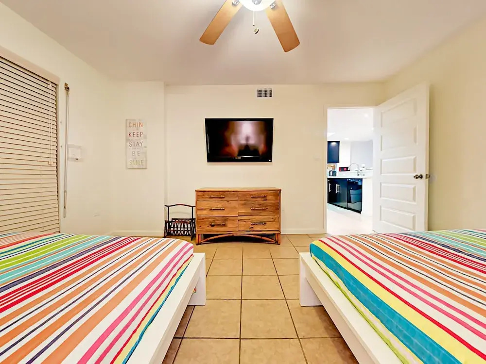 2800 Gulf Blvd Condo Unit 305 2 Bedrooms 2 Bathrooms Condo