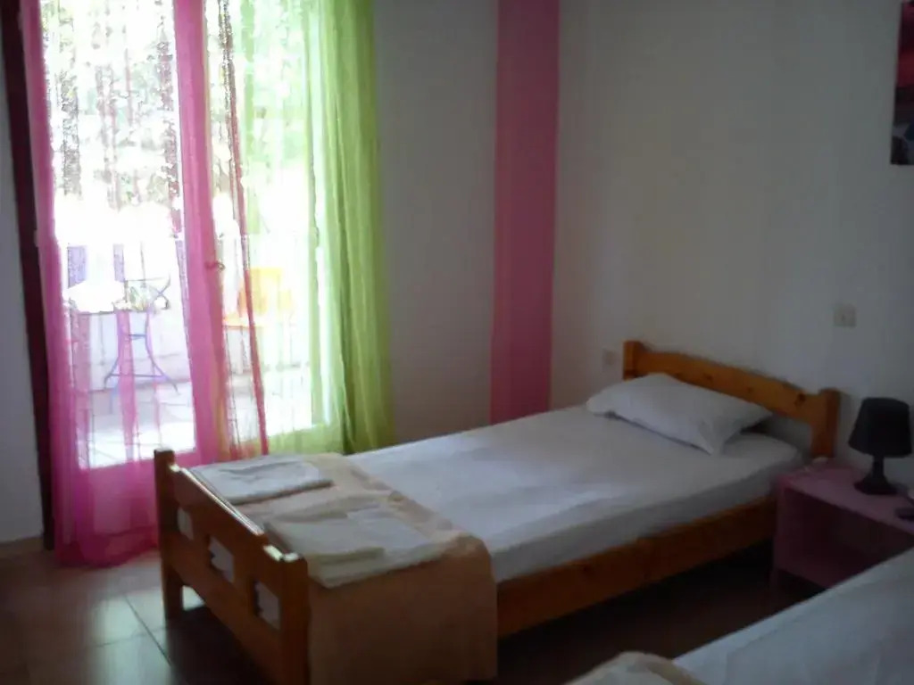 Mylos Rooms
