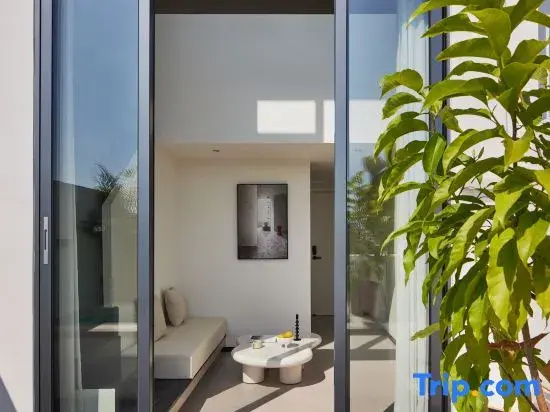 Manyu·Slow Life Net Red Designer Homestay (Sanya West Island Branch)