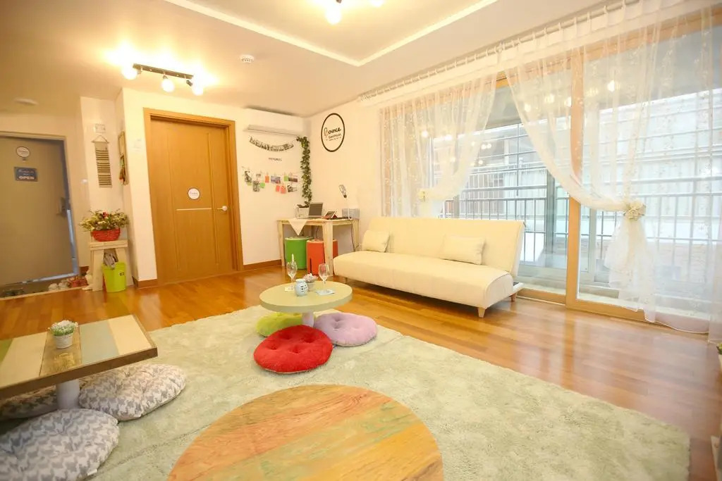 Bounce Guesthouse Hongdae