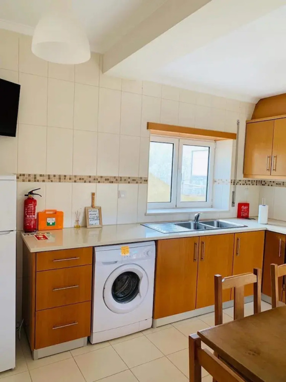 House with 3 Bedrooms in Marinha Das Ondas, with Terrace And Wifi - 50 M From the Beach