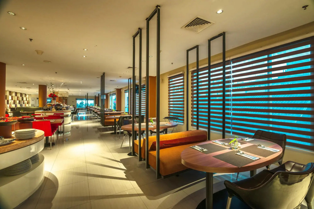 CROWN PRINCE Hotel Surabaya Managed by Midtown Indonesia