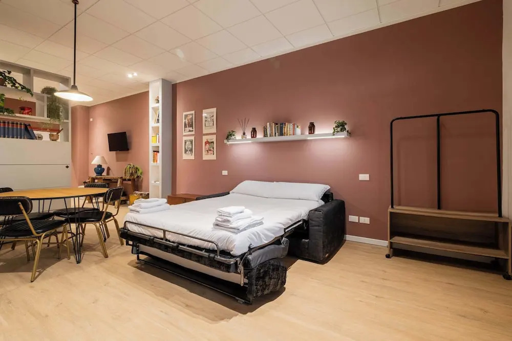 Loft Enrico Modern City pad in Historic Bologna