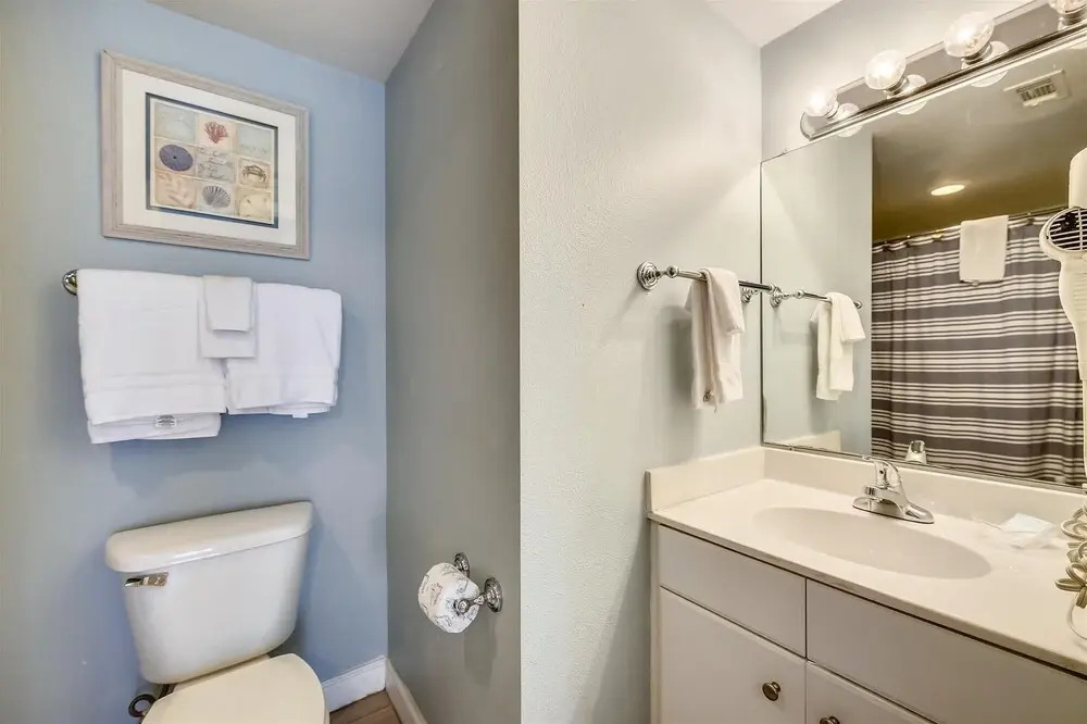 Shores Of Panama 821-2 Bd/3ba, Sleeps 8! Updated, No Carpet! Free Fun! 2 Bedroom Condo by RedAwning