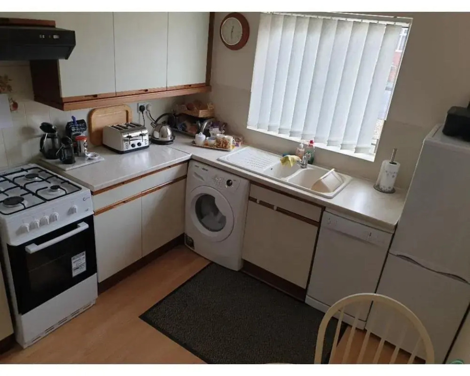 42 Beaumont Rise Rental - Worksop