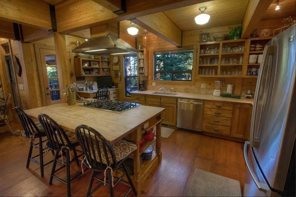 Smokey Joes cabin