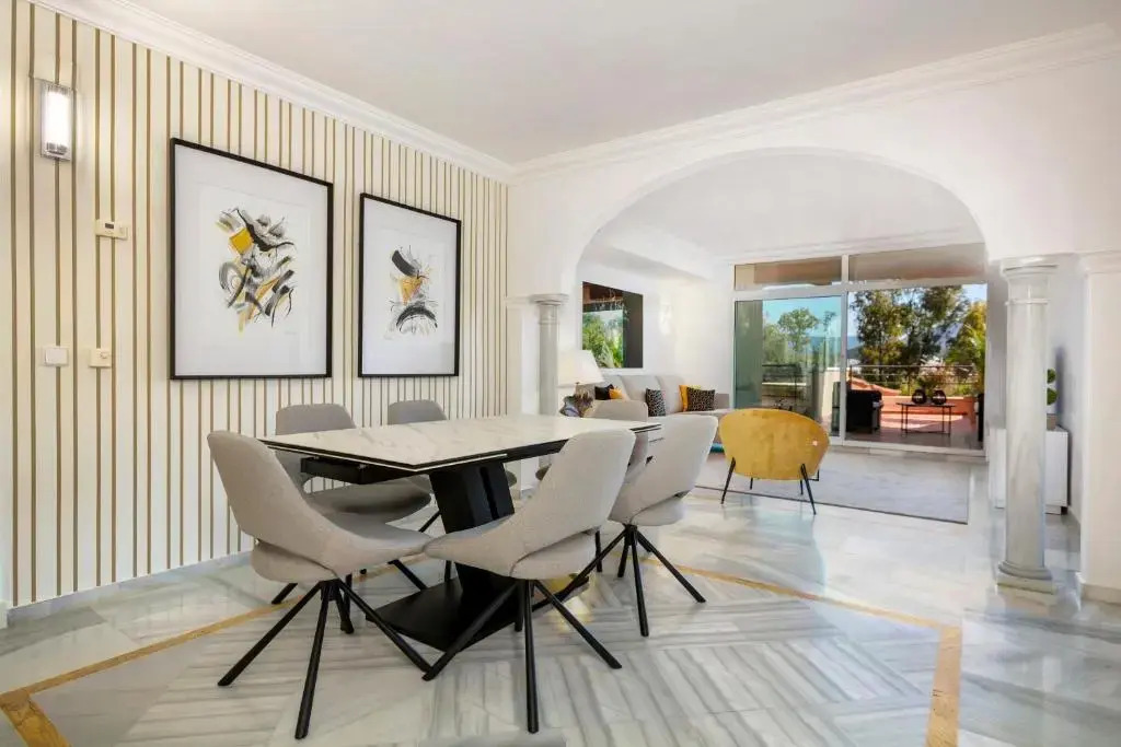 Stunning 2 bedroom apartment Magna Marbella RDR259